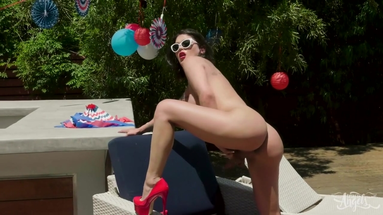 Domino Presley in Independent Woman - TransAngels_main_thumbnail