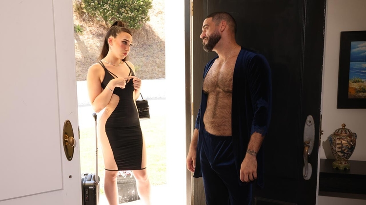 This is how you properly switch sugardaddies. Let them sort it out together_main_thumbnail