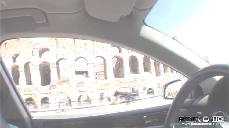 PinkoShemales Video: Hunting For Shemale Cock_main_thumbnail