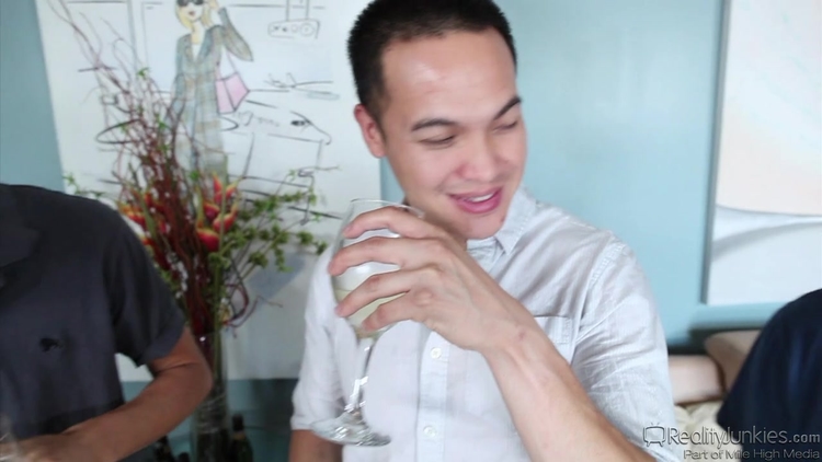 Tattooed shemale does professional blowjob to her lover_main_thumbnail