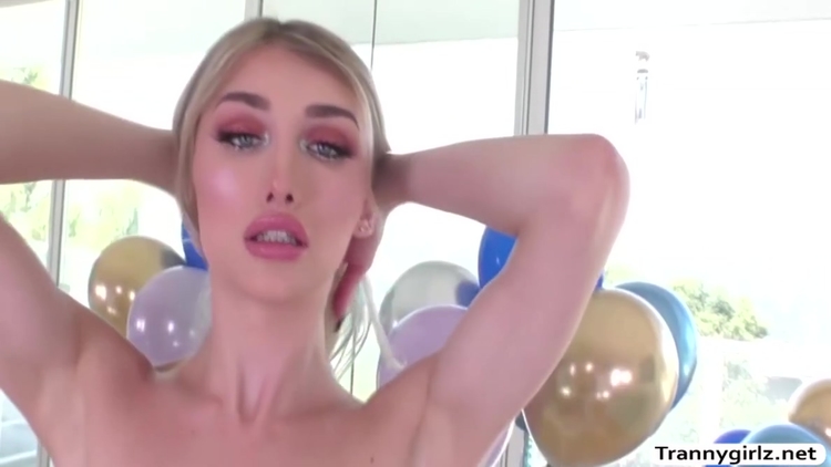 Gorgeous Shemale Luna Love Gets Her Ass Banged By Huge Cock_main_thumbnail