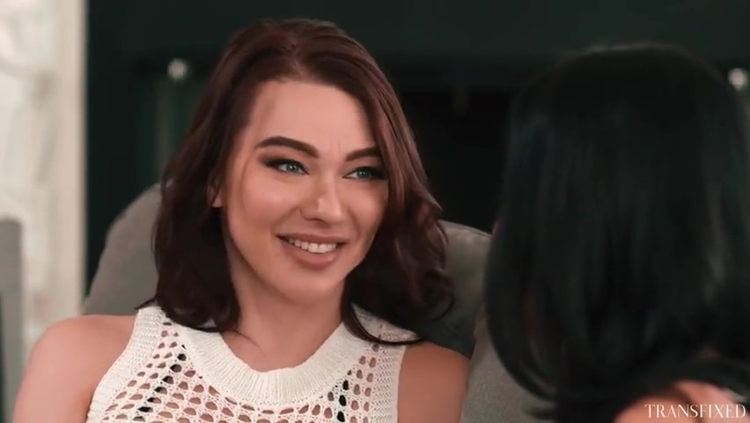 Gal Ritchie & Emma Rose Away From Prying Eyes_main_thumbnail