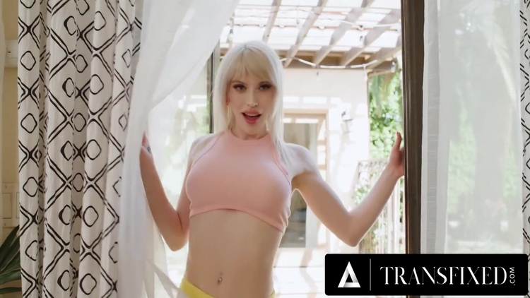 Horny Izzy Wilde Interrupts Aften Opals Fuck With Her Bf To Take His Place! Cuckold_main_thumbnail