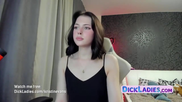 Cute Young Heshe_main_thumbnail