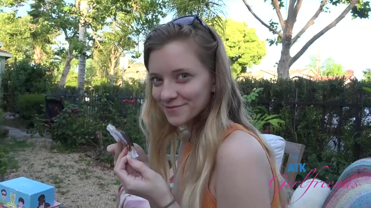 Riley Star In Dinner And Sex With Riley!_main_thumbnail