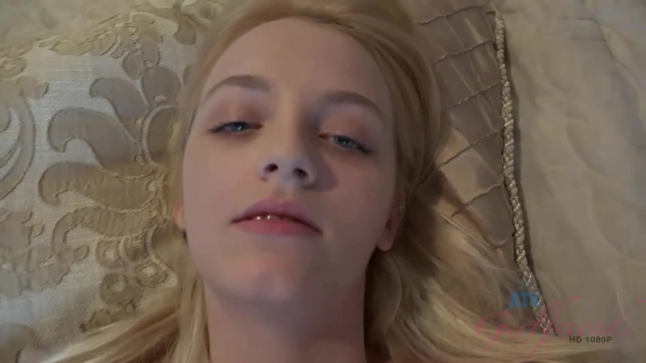 Kate Bloom - Kate Comes Over And Fucks You Good_main_thumbnail