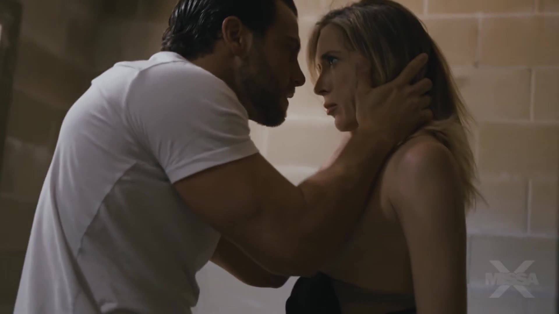 Aiden Ashley In A Killer On The Loose Pt. 4_main_thumbnail