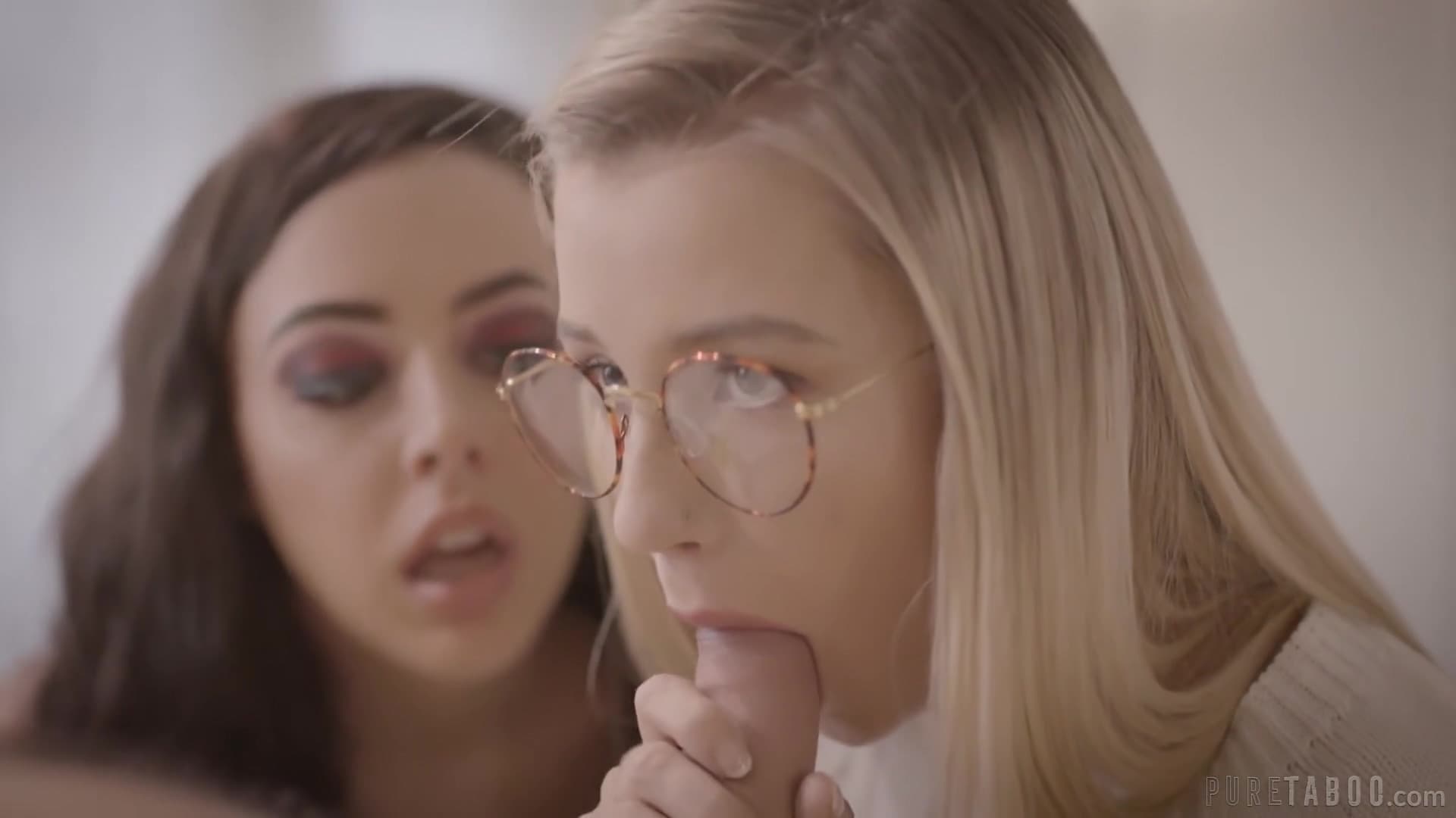 Carolina Sweets And Whitney Wright - It Slipped In_main_thumbnail