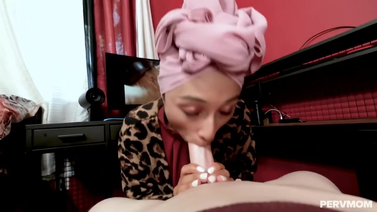 Cali Lee - Underneath The Hijab_main_thumbnail