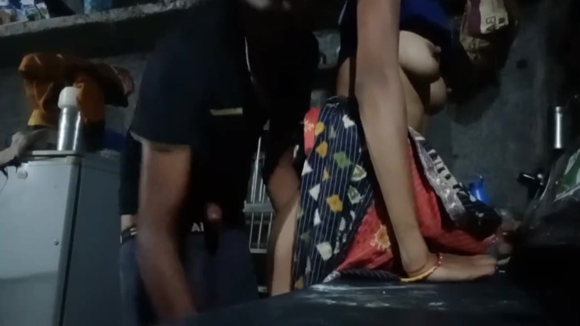 Bhabhi Ne Jab Ghar Par Koi Nhe Tha Tab Ghar Pe Bulake Khub Land With Li Ya_main_thumbnail