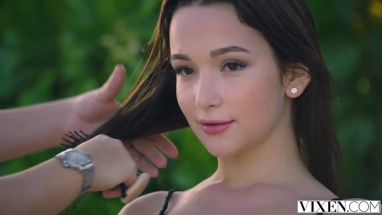 Without Even Trying - Ellie Leen_main_thumbnail