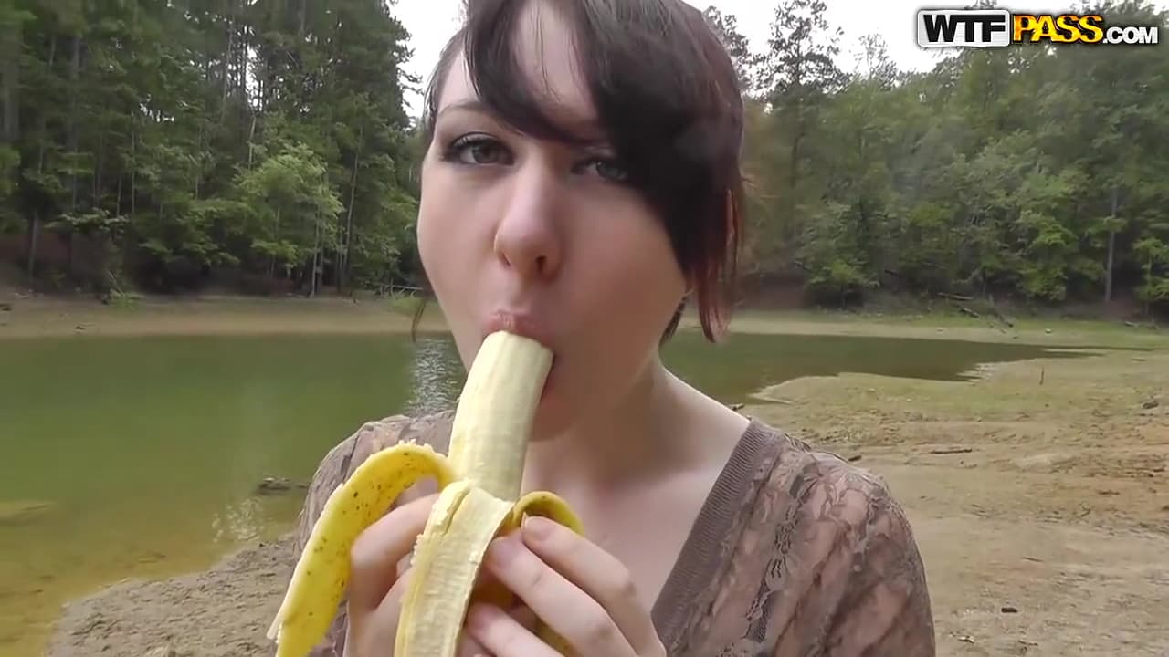 Amateur Xxx Video Made In A Park - Carl And Cheyenne_main_thumbnail