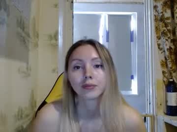 Alice_smiles live cam