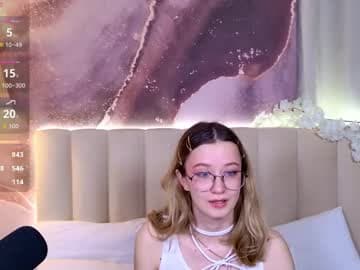 Amelie 💕 live cam