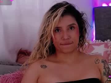 Antonella Lee live cam