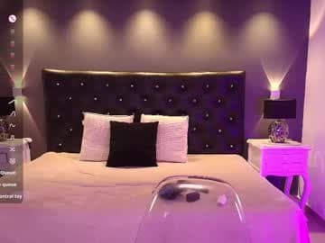 IG:London_mj2 live cam