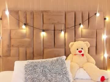 Clara del mar 🌸 live cam