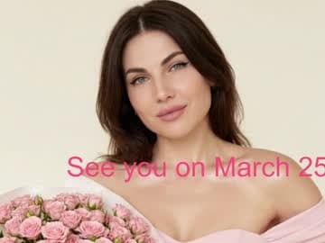 Daniela Cooper live cam