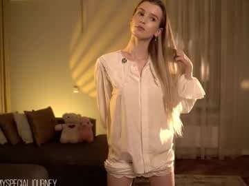 Eli / My next stream is on today is Thursday, March 5 6pm-7pm gmt-0 💒 live cam