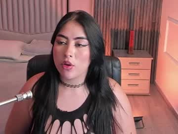 Ember Velvet live cam