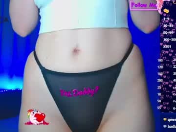 Emely live cam