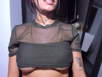 Emilly Hills live cam