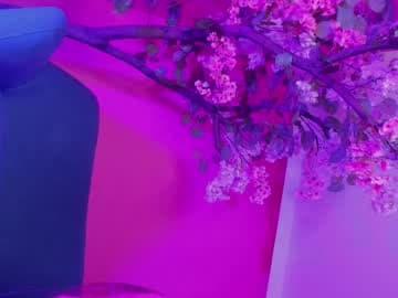 🌸E M M I🌸 live cam