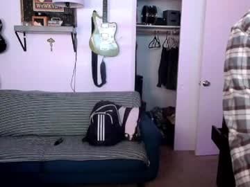 Flannel Dong live cam