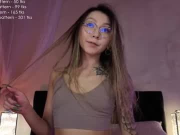 https://fansly.com/Iam_casey?r=im.casey live cam