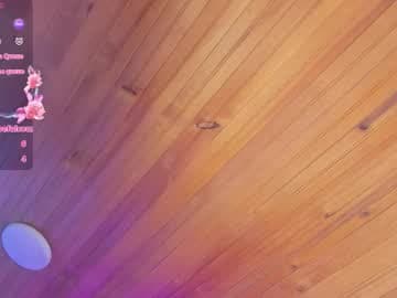 Iris Bell ᯓ₊⊹ live cam