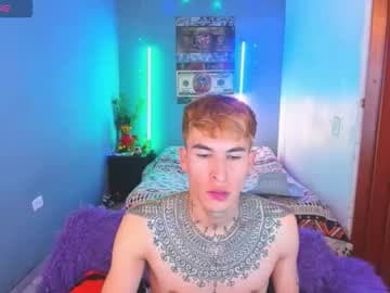 BRAYYAN  AND JORDAN live cam