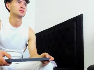 independent model maximo frank live cam