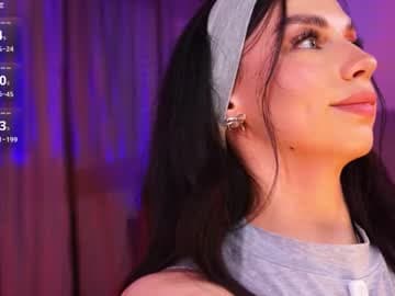 Luna | Online (est):  mon, tue, fri, sat, sun  3pm-11pm 🌙 live cam