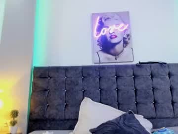 Maily and Kevin 💖 live cam