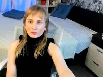 Leila (blond) and Bella (black) live cam