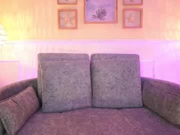 Megan Lowell live cam