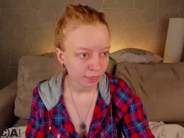 Michelle GTM(+2) Mo,Tu,Fri,Sa,Su 09:00am-16:00pm live cam