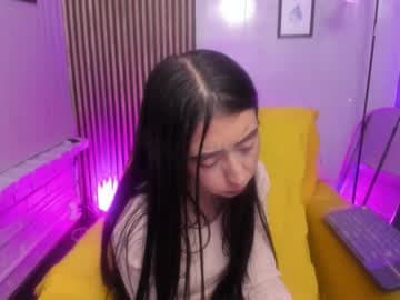 miilu 🐻❤ live cam