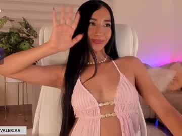 Valeria Davila live cam