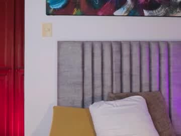 Paulina Saint live cam