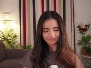 Raychell Black (https://onlyfans.com/raychell_black) live cam