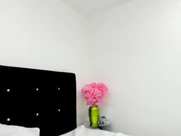 Roxana Borns live cam