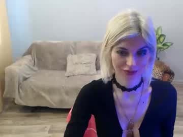 SexyBeatriice live cam