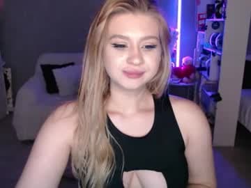 Nicole Chest (Help me get a lot of Marks) live cam