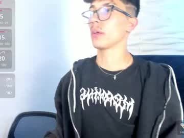 Tim Fox (support me to reach 100 likes ♥) live cam