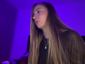 Victoriababy43 live cam