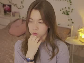 Tess // Thank you for your support :) Give me a thumb up pls if you like being in my room 🫶 it will make me very happy, thx live cam