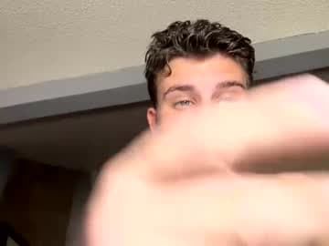 OF https://onlyfans.com/wentbrokeonstripperz live cam