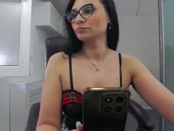 Yara live cam
