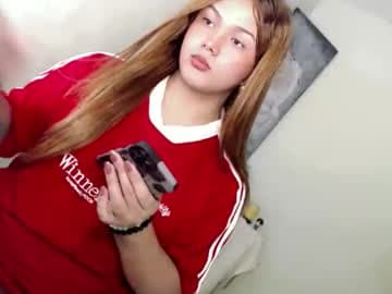 Angelina Thompson live cam